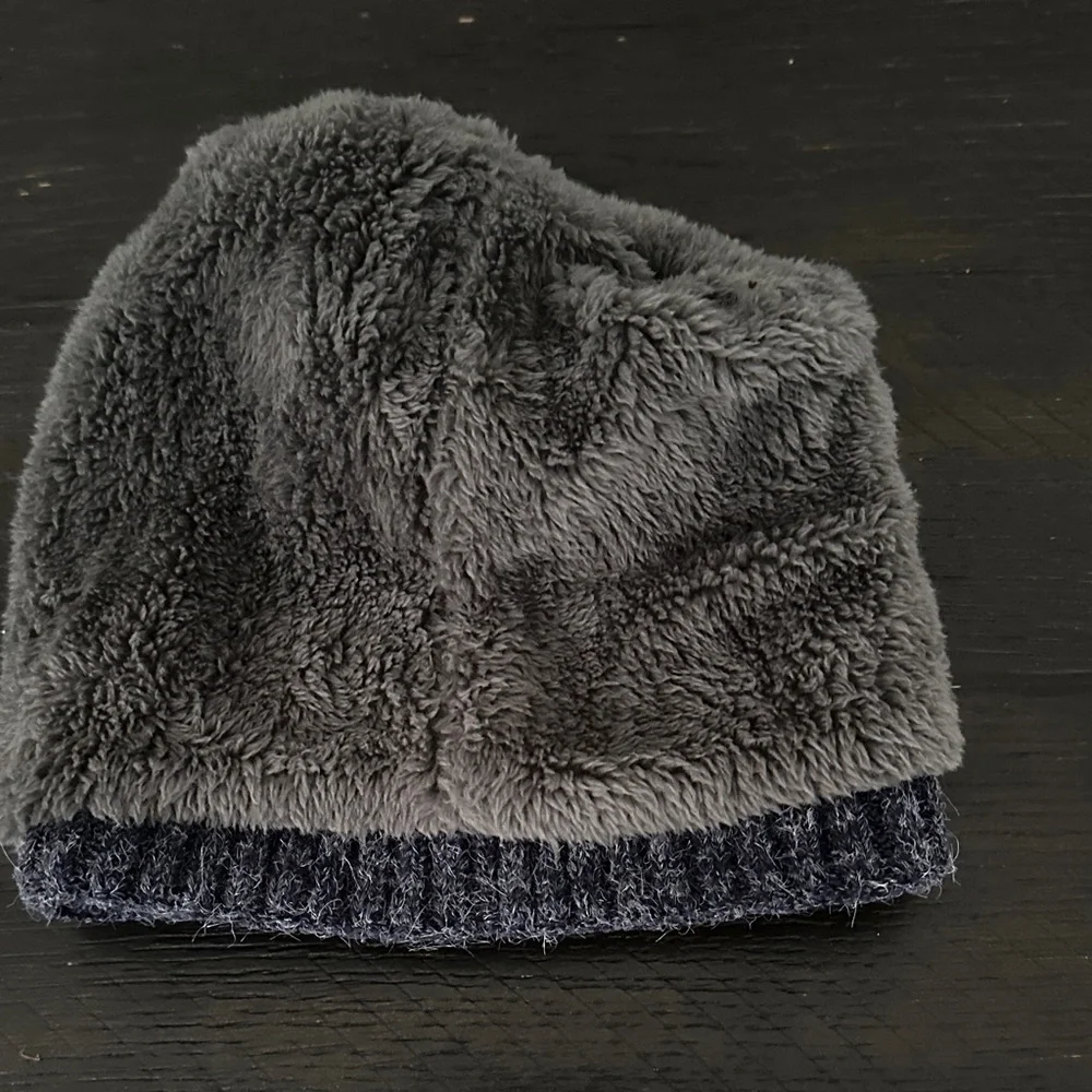 UGG Navy/Charcoal Knit Hat with Faux Fur Pom - Picture 3 of 3